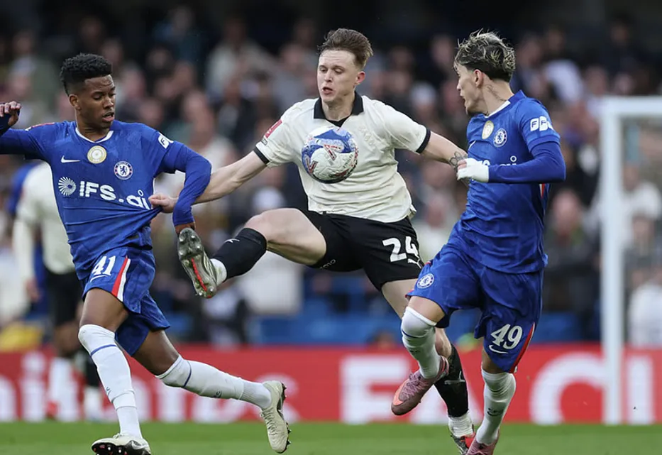 Chelsea's Tactical Approach